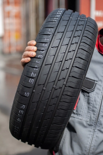 фото протектора и шины Atrezzo Elite Шина Sailun Atrezzo Elite 185/55 R15 82V