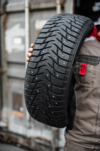 фото протектора и шины Ice Blazer WST3 Шина Sailun Ice Blazer WST3 205/65 R16 95T